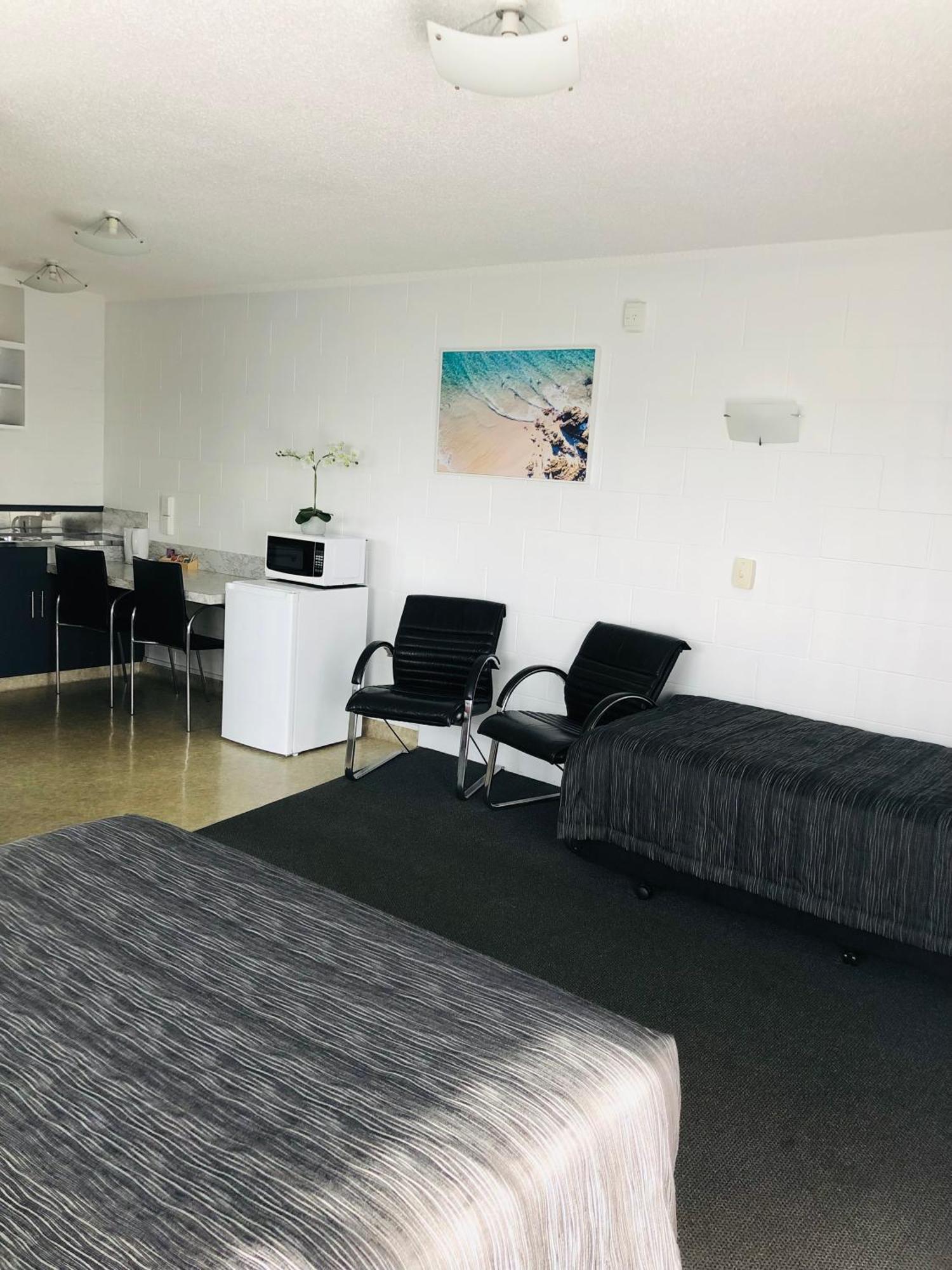 Blue Haven Motel Mount Maunganui Exterior photo