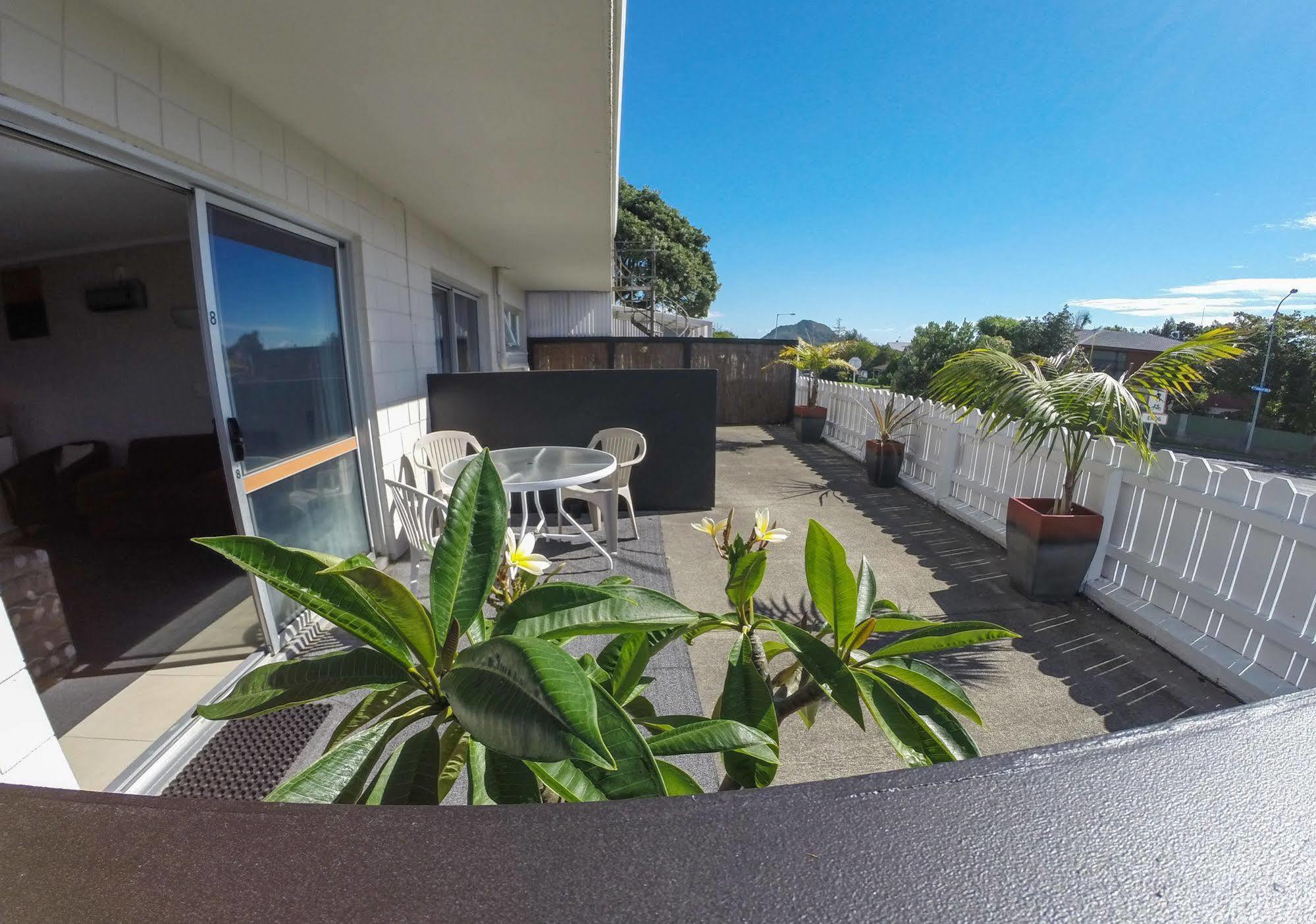 Blue Haven Motel Mount Maunganui Exterior photo