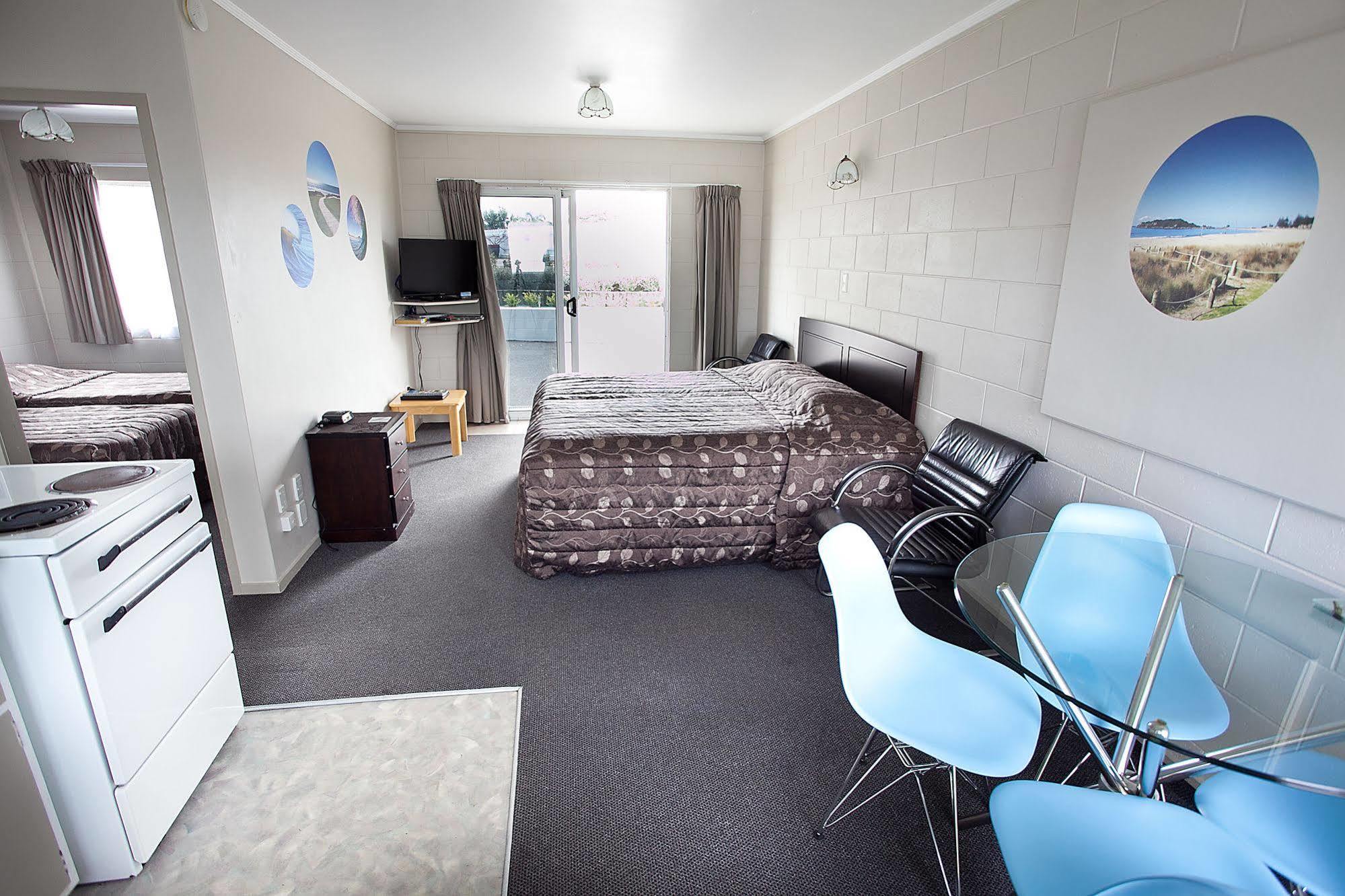 Blue Haven Motel Mount Maunganui Exterior photo